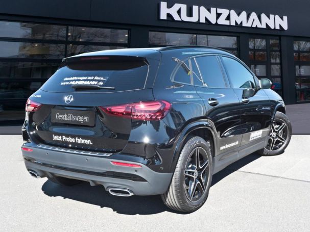Mercedes-Benz GLA 200 AMG Night Distronic Totwinkel 360° AHK