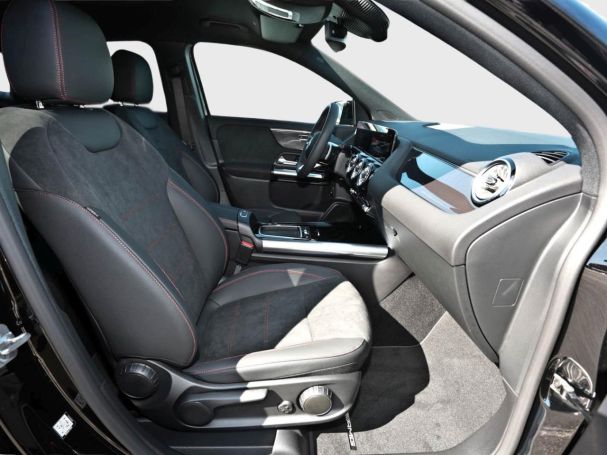 Mercedes-Benz GLA 200 AMG Night Distronic Totwinkel 360° AHK