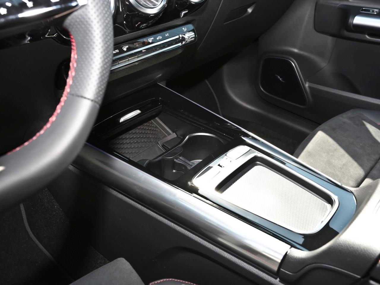 Mercedes-Benz GLA 200 AMG Distronic Kamera Memory Easy-P AHK