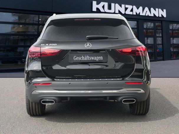 Mercedes-Benz GLA 200 AMG Distronic Memory AHK Burmester