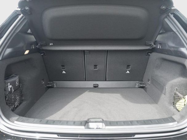 Mercedes-Benz GLA 200 AMG Distronic Memory AHK Burmester