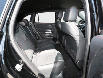 Mercedes-Benz GLA 200 AMG Distronic Kamera Totwinkel AHK