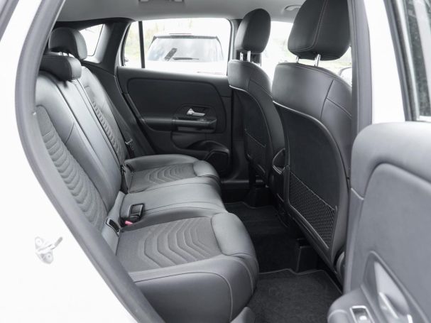 Mercedes-Benz GLA 200 MBUX Navi Kamera AHK SpurhalteP