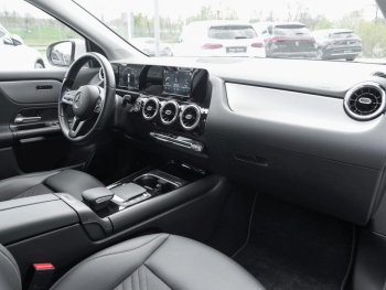 Mercedes-Benz GLA 200 MBUX Navi Kamera AHK SpurhalteP