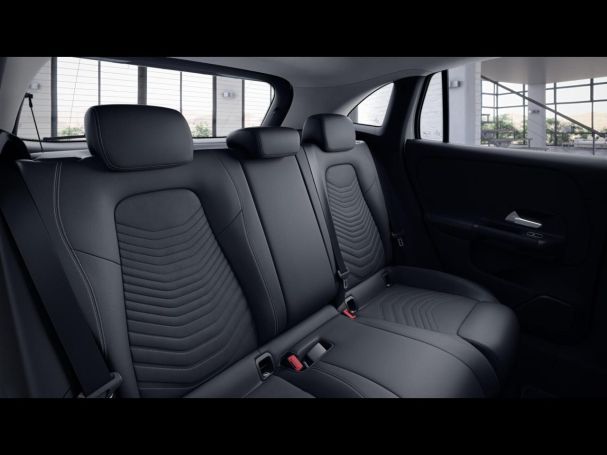 Mercedes-Benz GLA 200 MBUX Navi Kamera AHK SpurhalteP