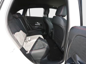 Mercedes-Benz GLA 200 AMG MBUX Navi-Prem. Kamera Easy-P AHK