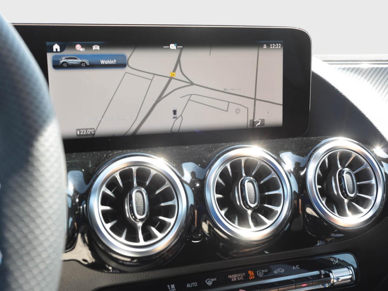 Mercedes-Benz GLA 200 AMG MBUX Navi-Prem. Kamera Easy-P AHK