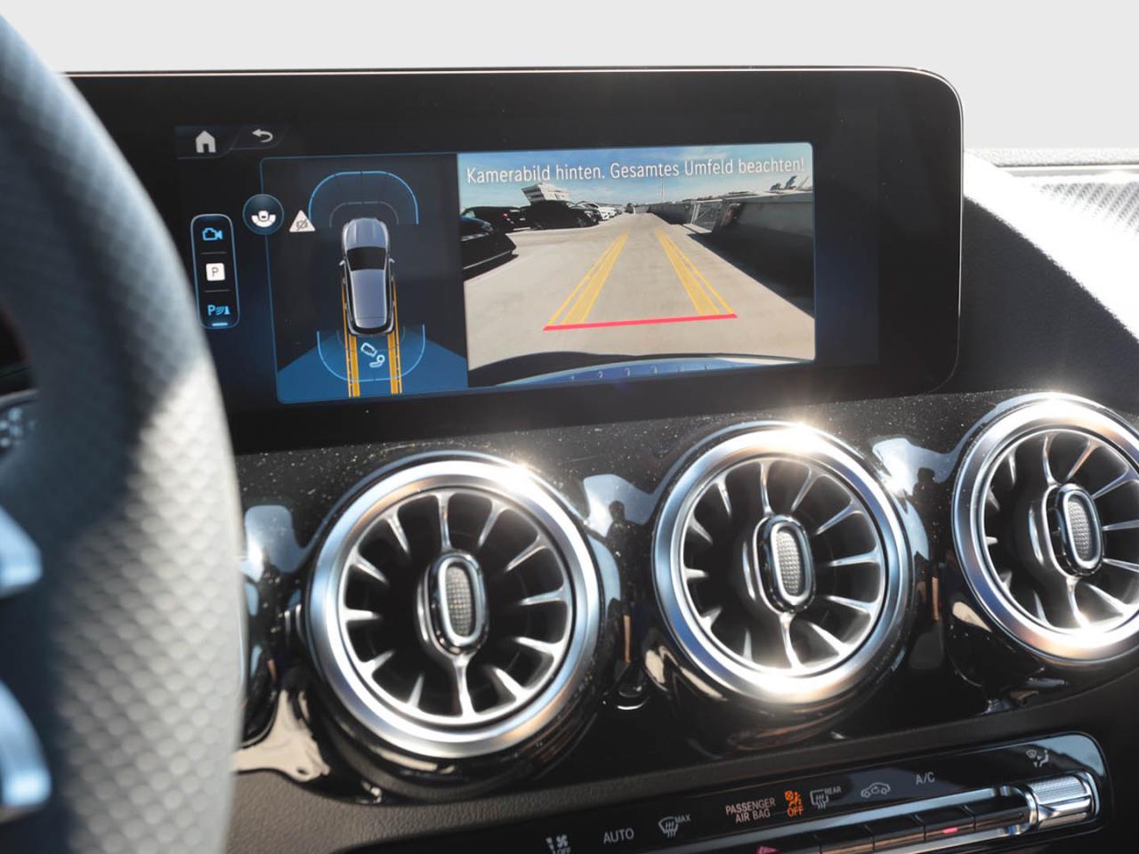 Mercedes-Benz GLA 200 AMG MBUX Navi-Prem. Kamera Easy-P AHK