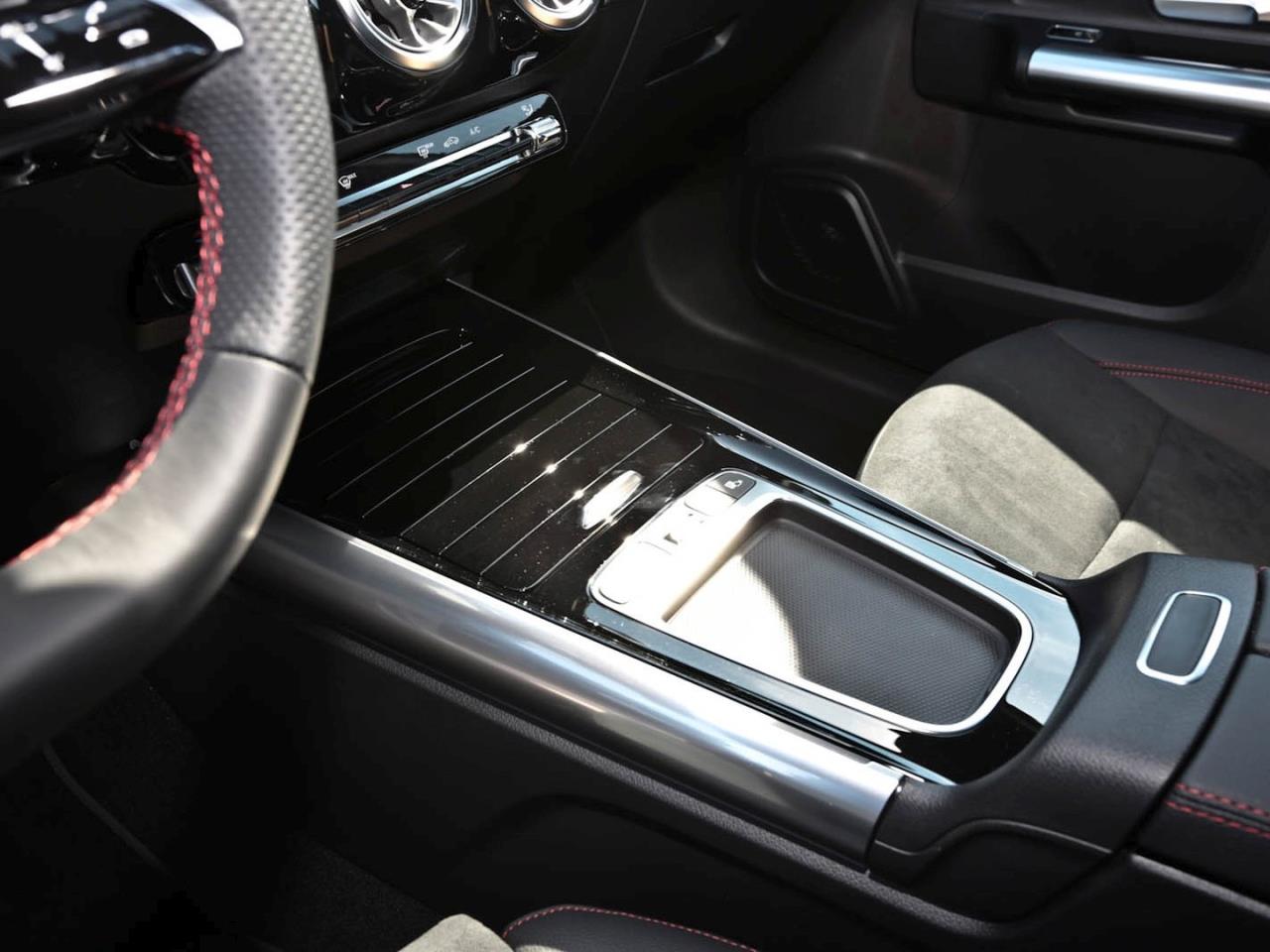 Mercedes-Benz GLA 200 AMG MBUX Navi-Prem. Kamera Easy-P AHK