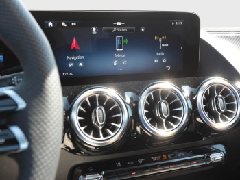 Mercedes-Benz GLA 200 AMG MBUX Navi-Prem. Kamera Easy-P AHK