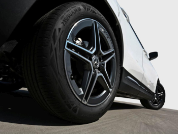 Mercedes-Benz GLA 200 AMG MBUX Navi-Prem. Kamera Easy-P AHK