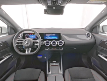 Mercedes-Benz GLA 200 AMG MBUXNavi-Prem. Panorama Kamera EasyP
