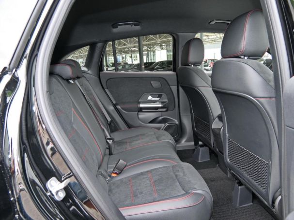 Mercedes-Benz GLA 220 4MATIC AMG Night Distronic 360° AHK
