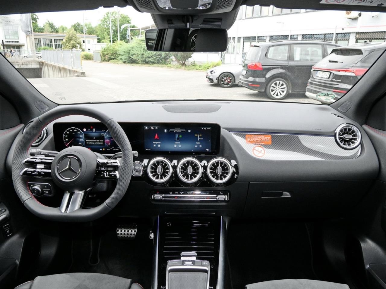 Mercedes-Benz GLA 220 4MATIC AMG Night Distronic 360° AHK