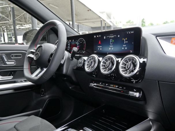 Mercedes-Benz GLA 220 4MATIC AMG Night Distronic 360° AHK