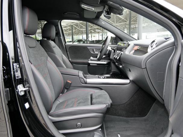 Mercedes-Benz GLA 220 4MATIC AMG Night Distronic 360° AHK