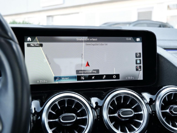 Mercedes-Benz GLA 220 d 4M Progressive Night Panorama AHK 360°