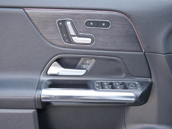 Mercedes-Benz GLA 220 d 4M Progressive Night Panorama AHK 360°