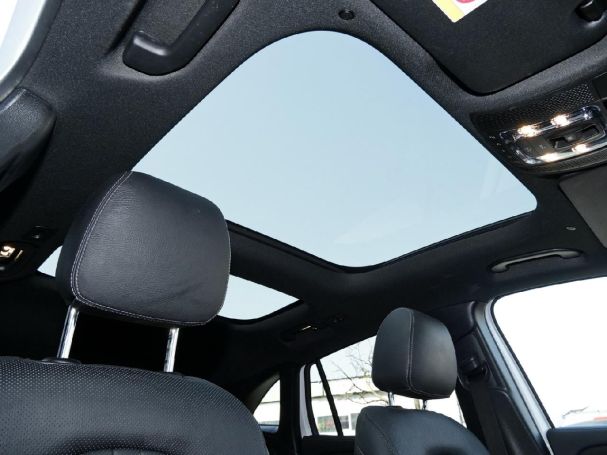 Mercedes-Benz GLA 220 d 4M Progressive Night Panorama AHK 360°