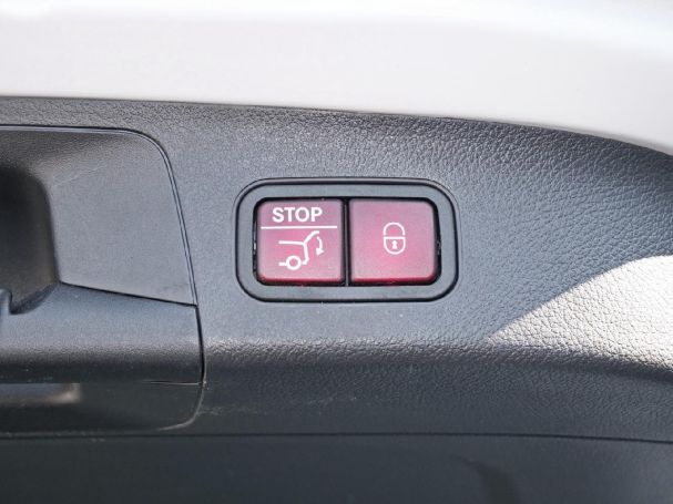 Mercedes-Benz GLA 220 d 4M Progressive Night Panorama AHK 360°