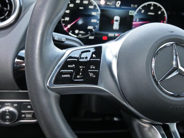 Mercedes-Benz GLA 220 d 4M Progressive Navi AHK Kamera EasyP