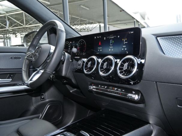 Mercedes-Benz GLA 220 d 4M Progressive Navi AHK Kamera EasyP