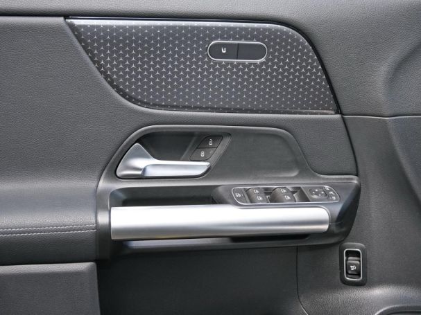 Mercedes-Benz GLA 220 d 4M Progressive Navi AHK Kamera EasyP