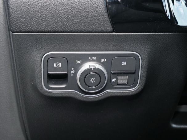 Mercedes-Benz GLA 220 d 4M Progressive Navi AHK Kamera EasyP