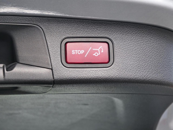 Mercedes-Benz GLA 220 d 4M Progressive Navi AHK Kamera EasyP