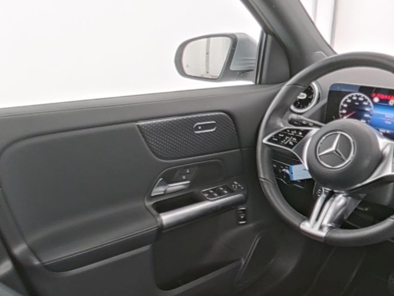 Mercedes-Benz GLA 220 d 4M Progressive Navi AHK Kamera EasyP