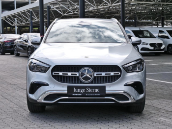 Mercedes-Benz GLA 220 d 4M Progressive Navi AHK Kamera EasyP