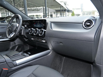Mercedes-Benz GLA 220 d 4M Progressive Navi AHK Kamera EasyP