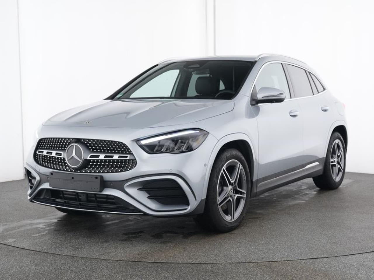 Mercedes-Benz GLA 220 d 4M AMG Distronic MBUXNavi 360° Keyless