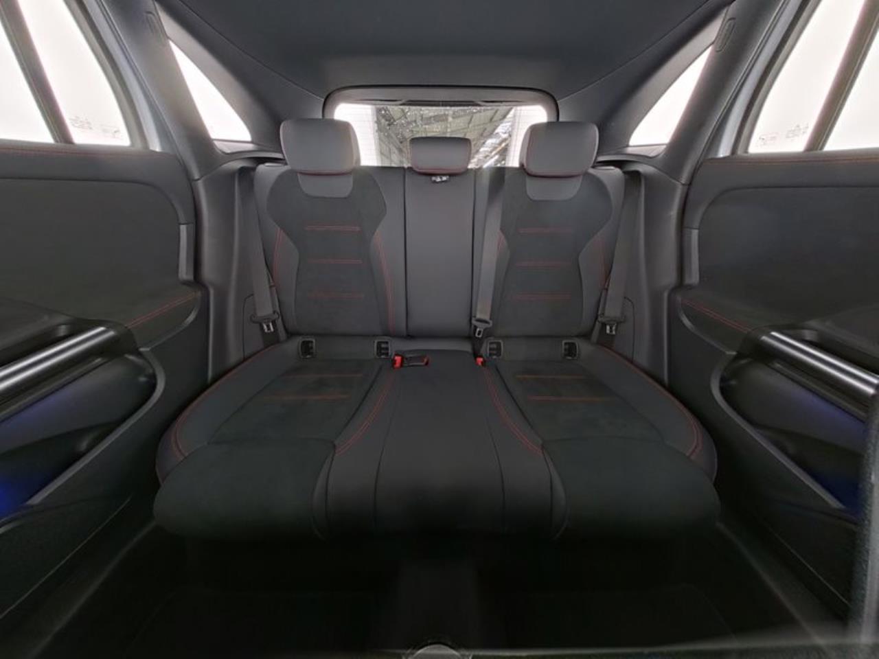 Mercedes-Benz GLA 220 d 4M AMG Distronic MBUXNavi 360° Keyless
