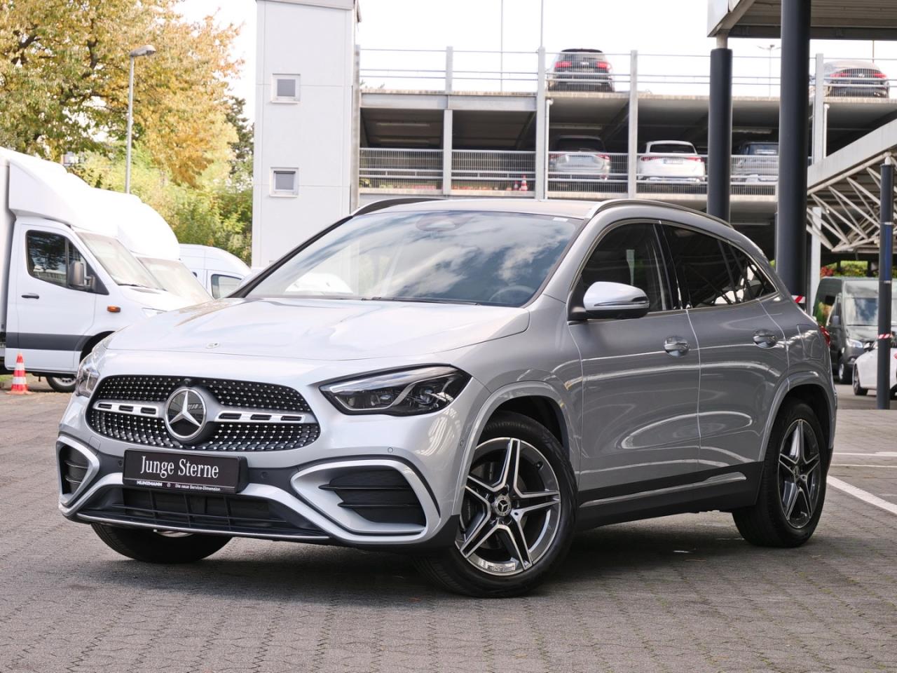 Mercedes-Benz GLA 220 d 4M AMG Distronic MBUXNavi 360° Panorama