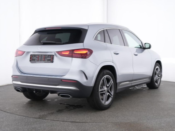 Mercedes-Benz GLA 220 d 4M AMG Distronic MBUXNavi 360° Panorama