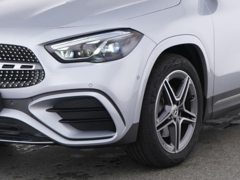 Mercedes-Benz GLA 220 d 4M AMG Distronic MBUXNavi 360° Panorama