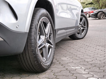 Mercedes-Benz GLA 220 d 4M AMG Distronic MBUXNavi 360° Panorama