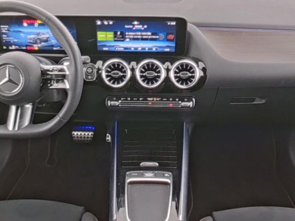 Mercedes-Benz GLA 220 d 4M AMG Distronic MBUXNavi 360° Panorama
