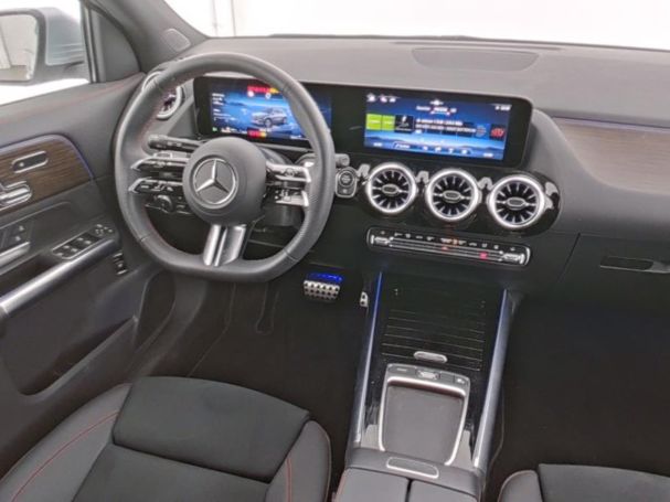 Mercedes-Benz GLA 220 d 4M AMG Distronic MBUXNavi 360° Panorama
