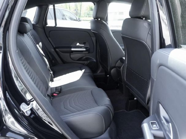 Mercedes-Benz GLA 220 d 4M Progressive Kamera Easy-Pack AHK