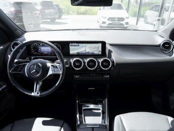 Mercedes-Benz GLA 220 d 4M Progressive Kamera Easy-Pack AHK