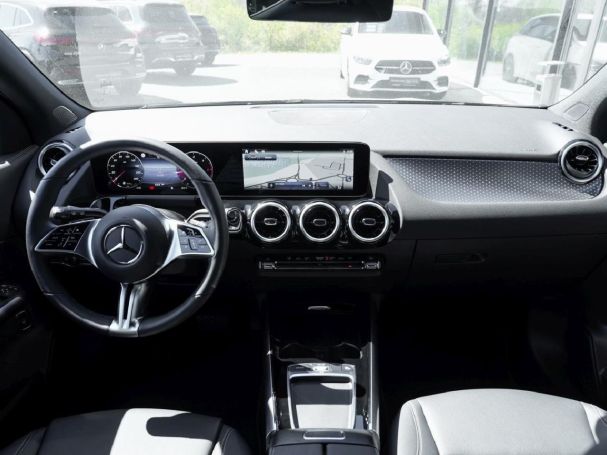 Mercedes-Benz GLA 220 d 4M Progressive Kamera Easy-Pack AHK