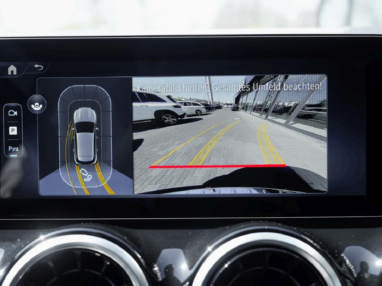 Mercedes-Benz GLA 220 d 4M Progressive Kamera Easy-Pack AHK