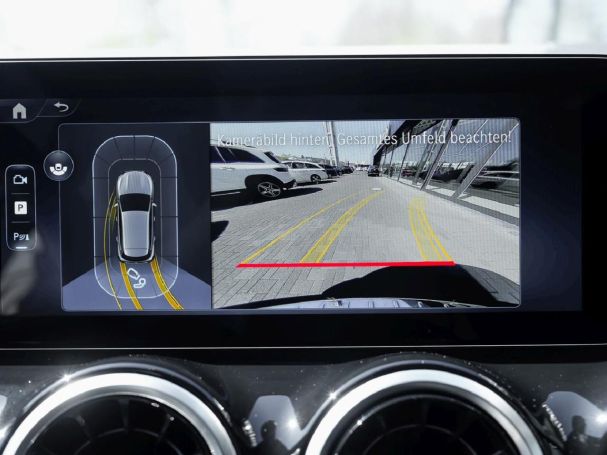 Mercedes-Benz GLA 220 d 4M Progressive Kamera Easy-Pack AHK