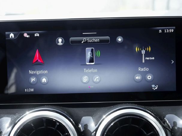 Mercedes-Benz GLA 220 d 4M Progressive Kamera Easy-Pack AHK