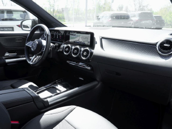 Mercedes-Benz GLA 220 d 4M Progressive Kamera Easy-Pack AHK