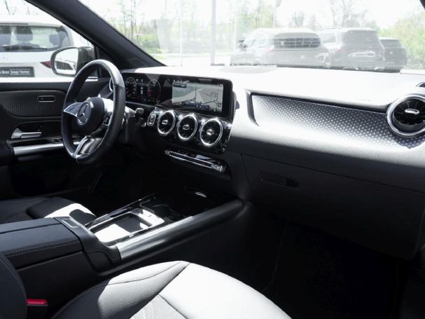 Mercedes-Benz GLA 220 d 4M Progressive Kamera Easy-Pack AHK