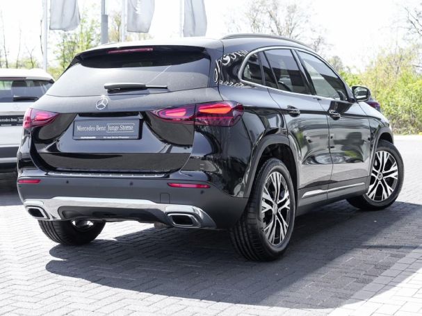 Mercedes-Benz GLA 220 d 4M Progressive Kamera Easy-Pack AHK