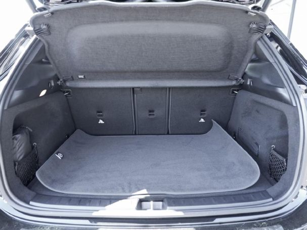 Mercedes-Benz GLA 220 d 4M Progressive Kamera Easy-Pack AHK